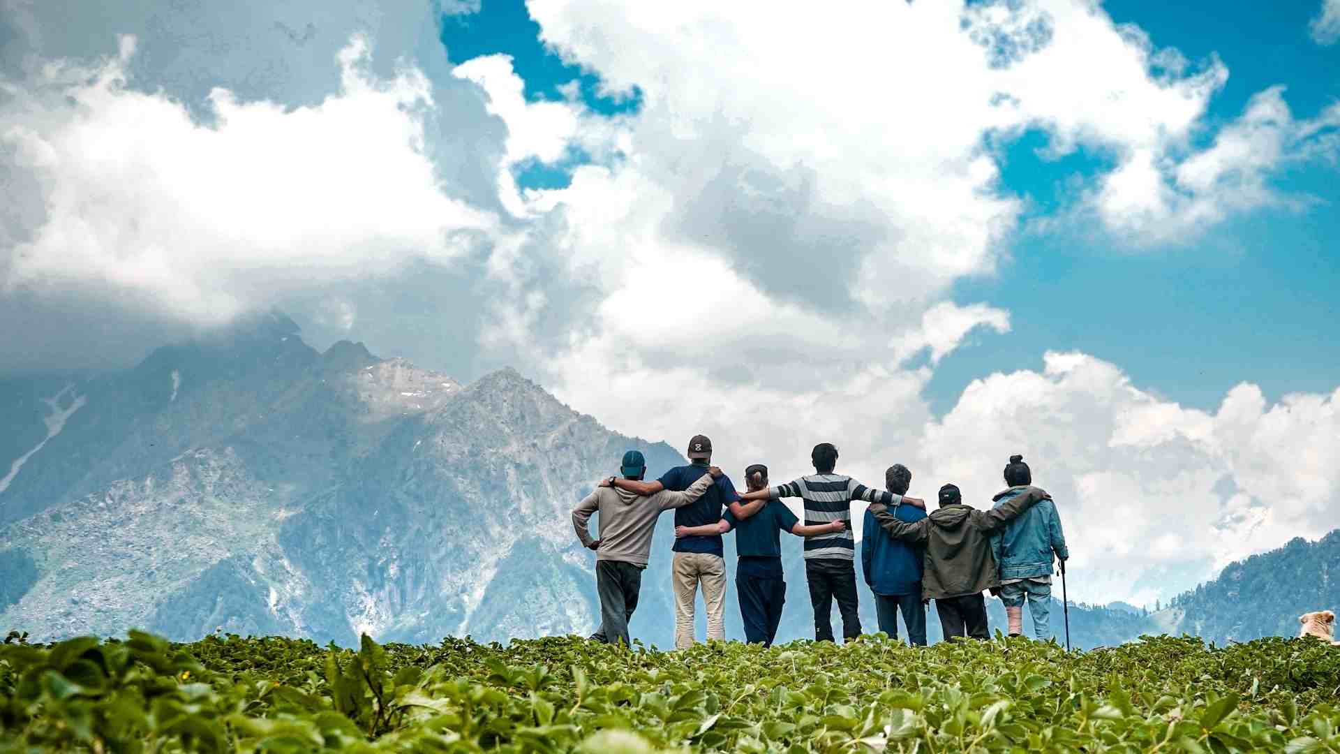 girl-standing-viewpoint